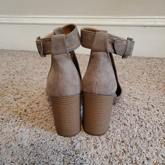 Peep-Toe Block Heels - Picture 3 of 6